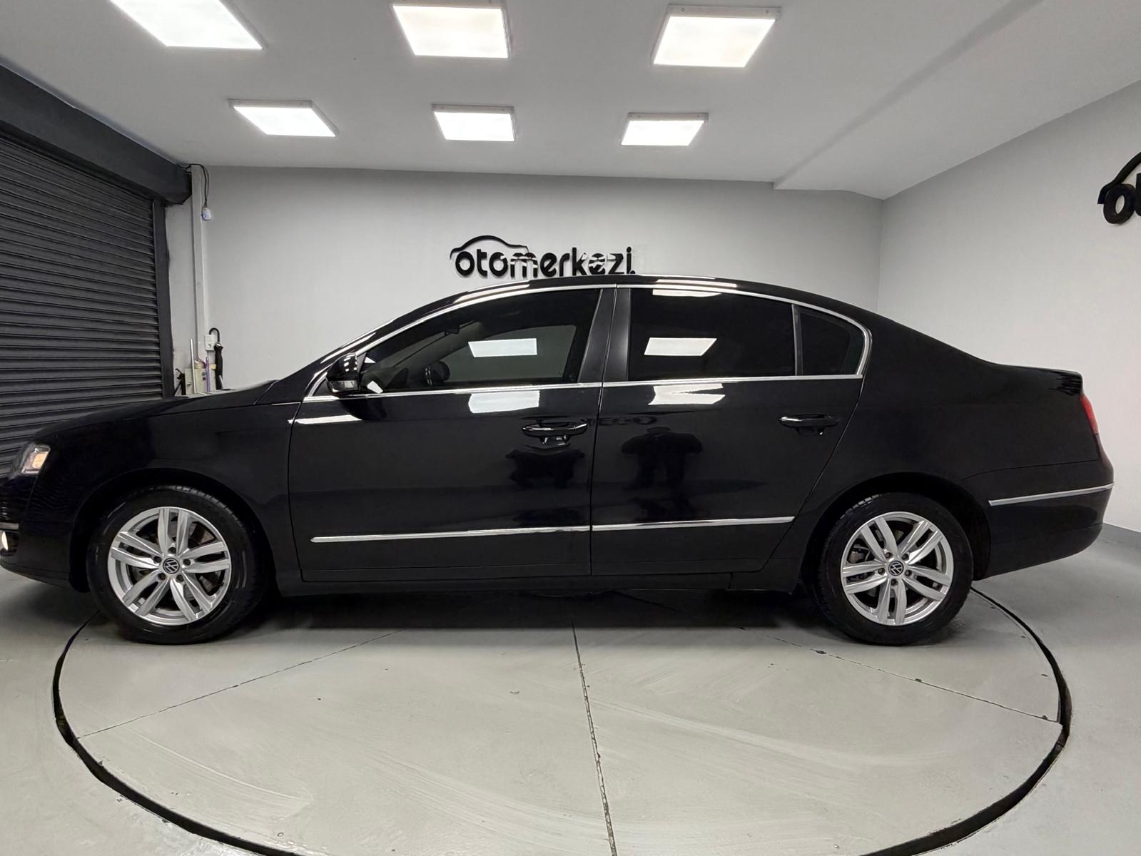 VOLKSWAGEN PASSAT 10